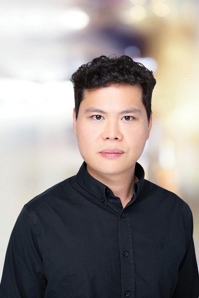 Portrait of Andrew Guo, REALTOR® | NRLUX.